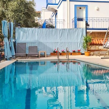 Shared Pool Flat Located 3 Min To Beach In Kalkan Apartment Exterior photo