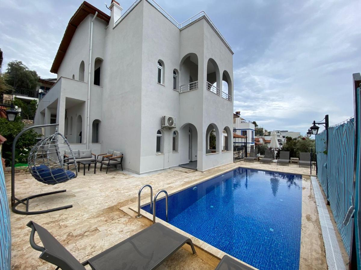 Shared Pool Flat Located 3 Min To Beach In Kalkan Apartment Exterior photo